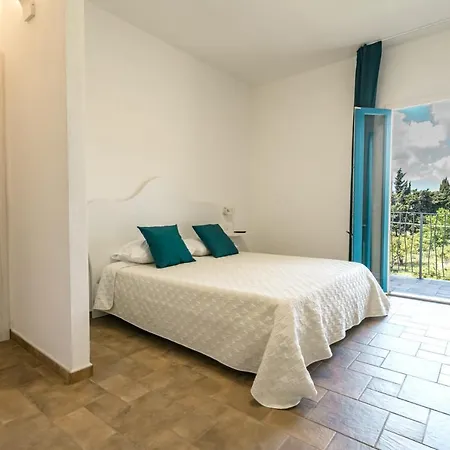 Guest house Borgo Albador Posada (Sardinia)
