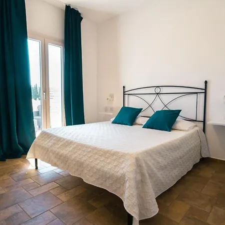 Borgo Albador Guest house *