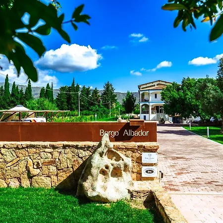 Borgo Albador بيت ضيافة بوسادا