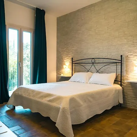 بيت ضيافة Borgo Albador