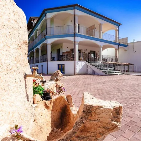 Hotel Borgo Albador