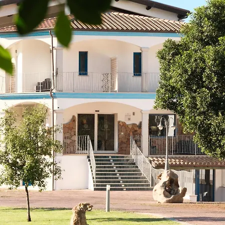 Borgo Albador Konukevi